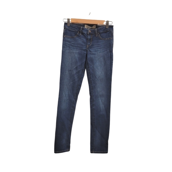 The A&F Jegging | Original Back Pocket Stitching | Size 2 | Dark Wash - Picture 2 of 8